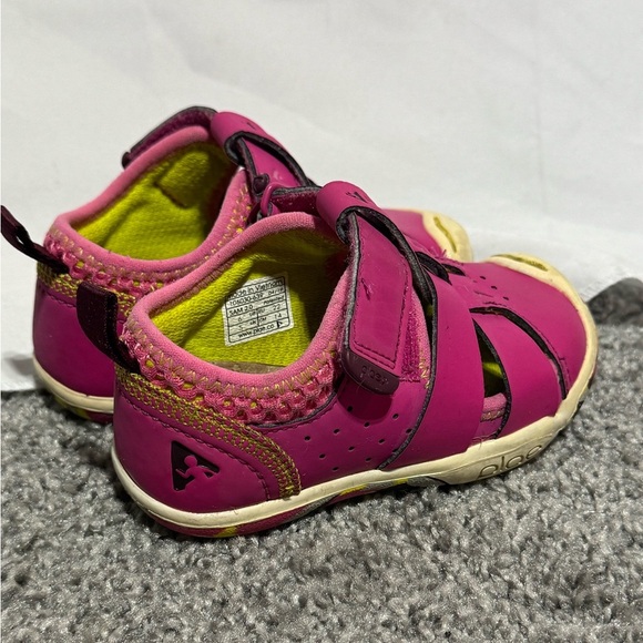 Plae Sam 2.0 Fuscia Play-worthy Sandals Size 6 Toddler - Picture 4 of 8
